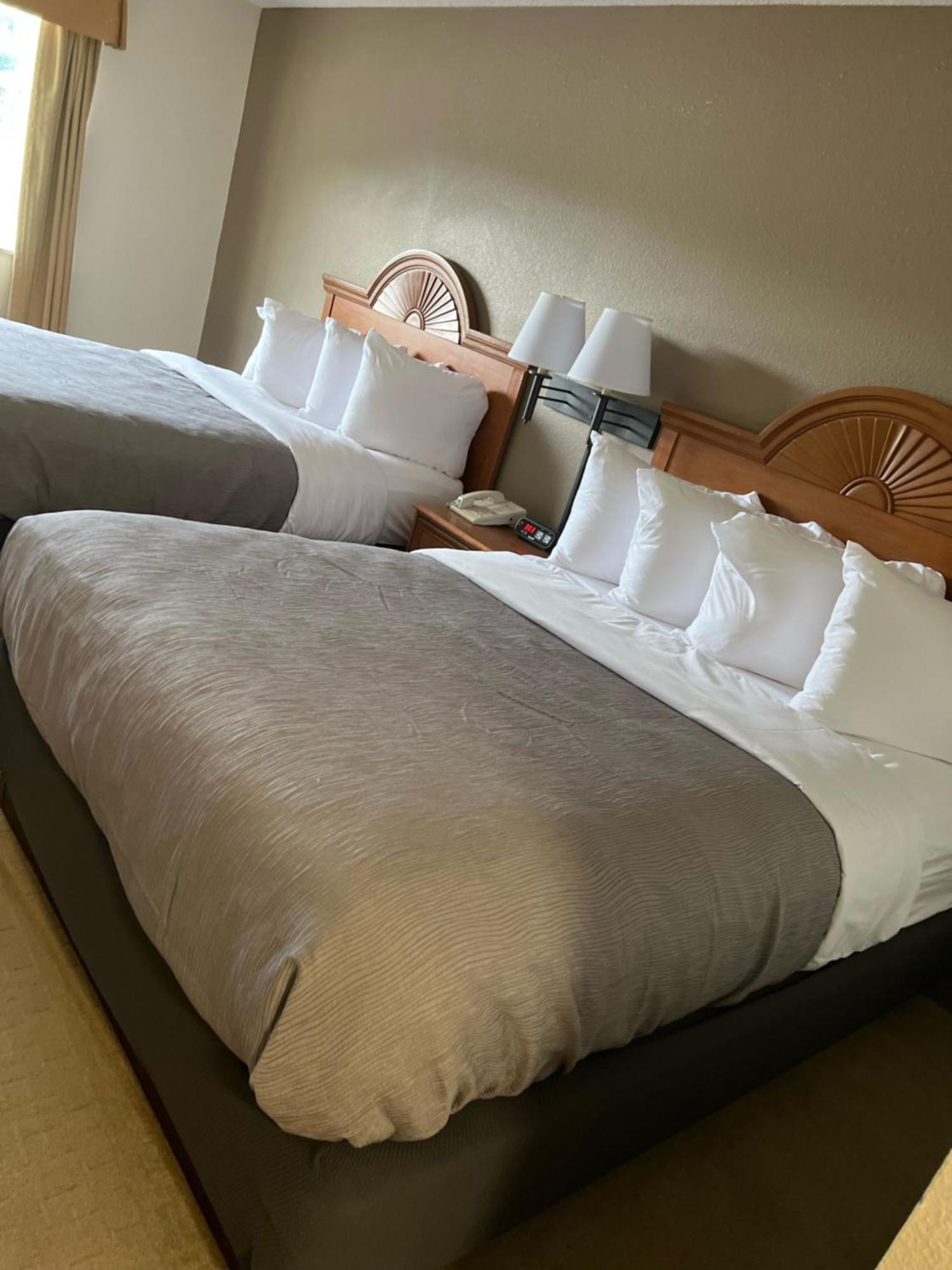 Quality Inn Huntington Exteriör bild